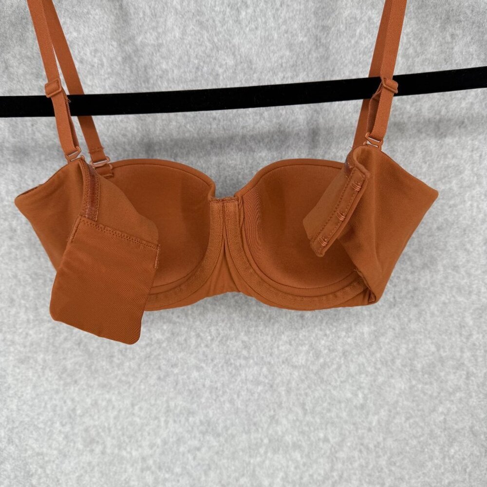 Skims Fits Everybody Strapless Bra Size 32B Bronze Clay Brown Neutral Multiway - Picture 5 of 8
